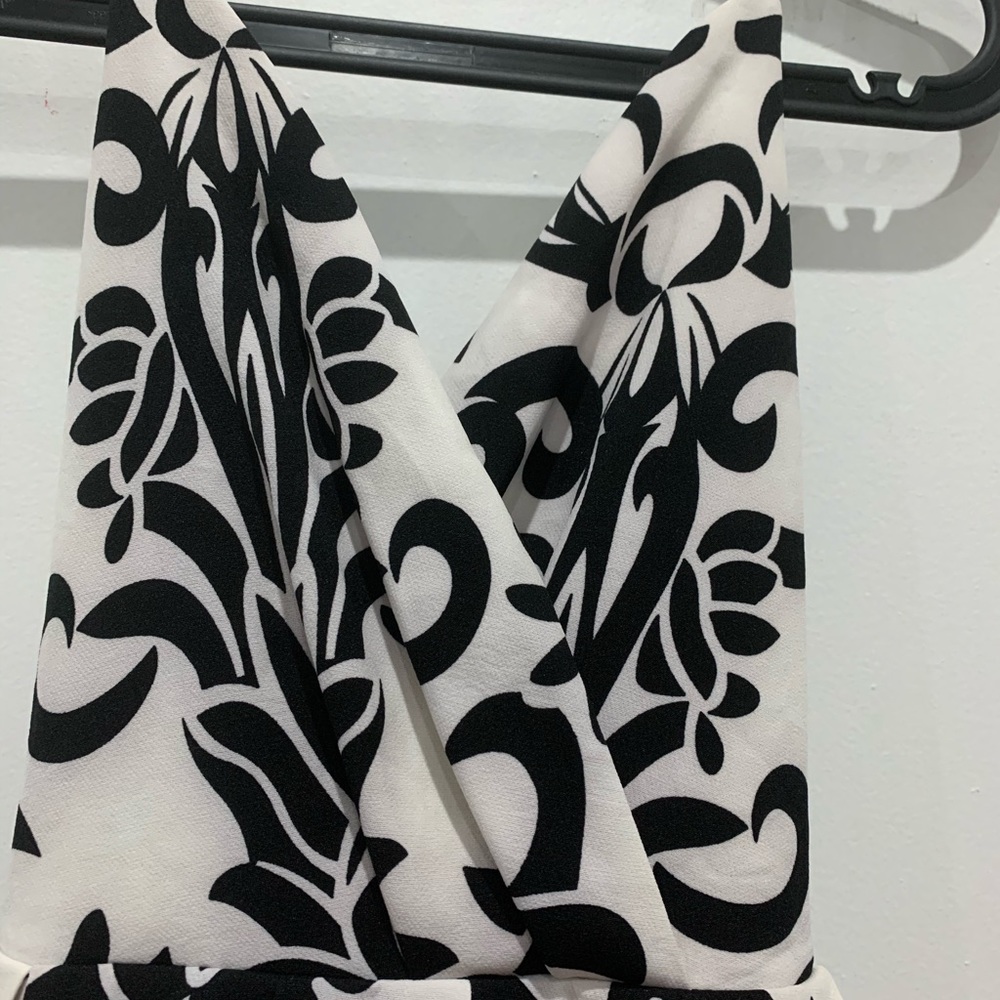 Boutique Black and Off-White Mini Dress